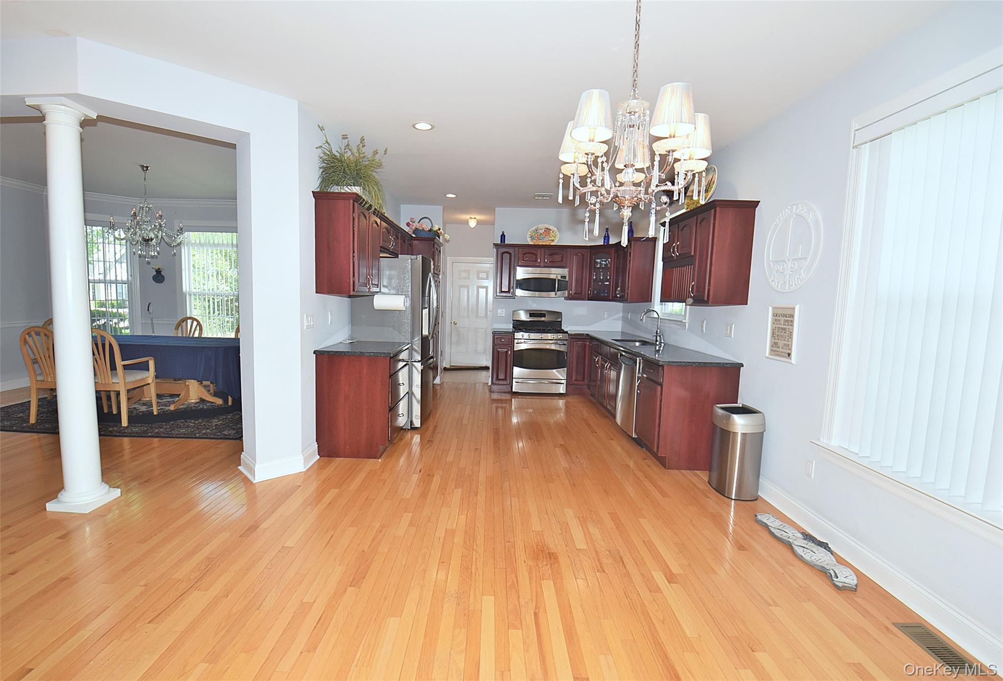 Single Family Foxglove Row  Suffolk County, NY 11901, MLS-1010096-12