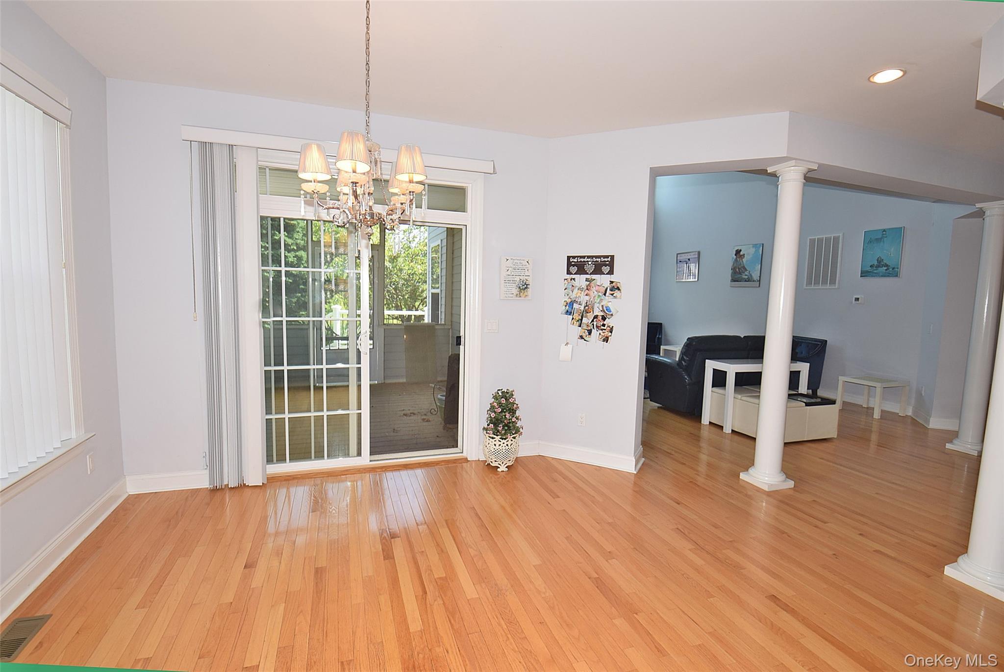 Single Family Foxglove Row  Suffolk County, NY 11901, MLS-1010096-16
