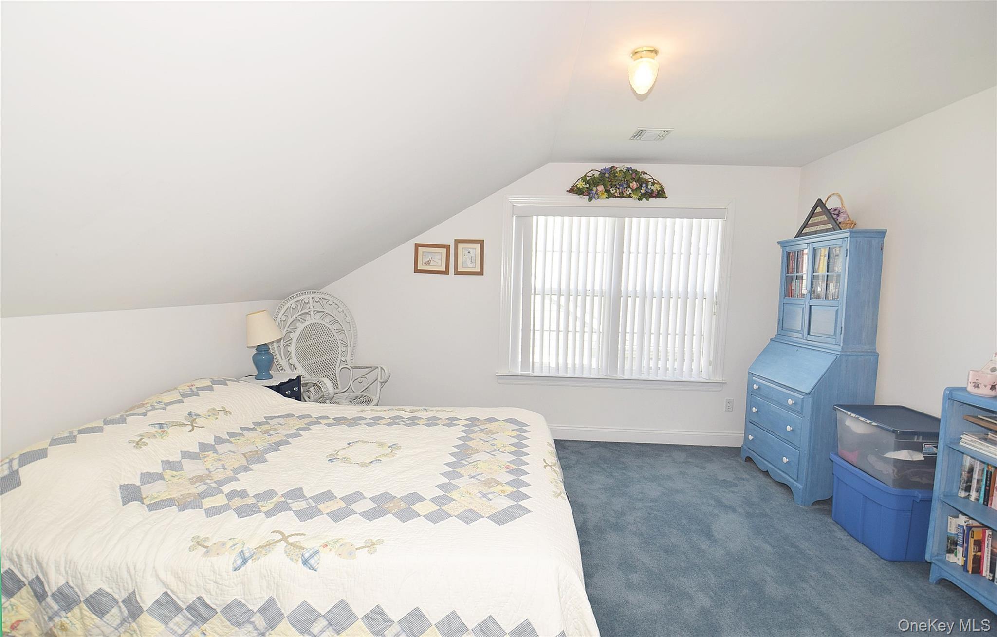 Single Family Foxglove Row  Suffolk County, NY 11901, MLS-1010096-24
