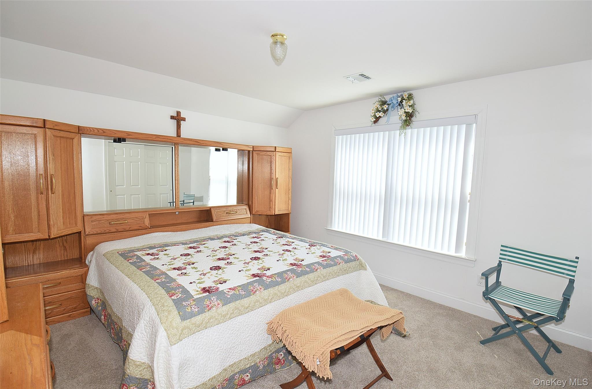 Single Family Foxglove Row  Suffolk County, NY 11901, MLS-1010096-25