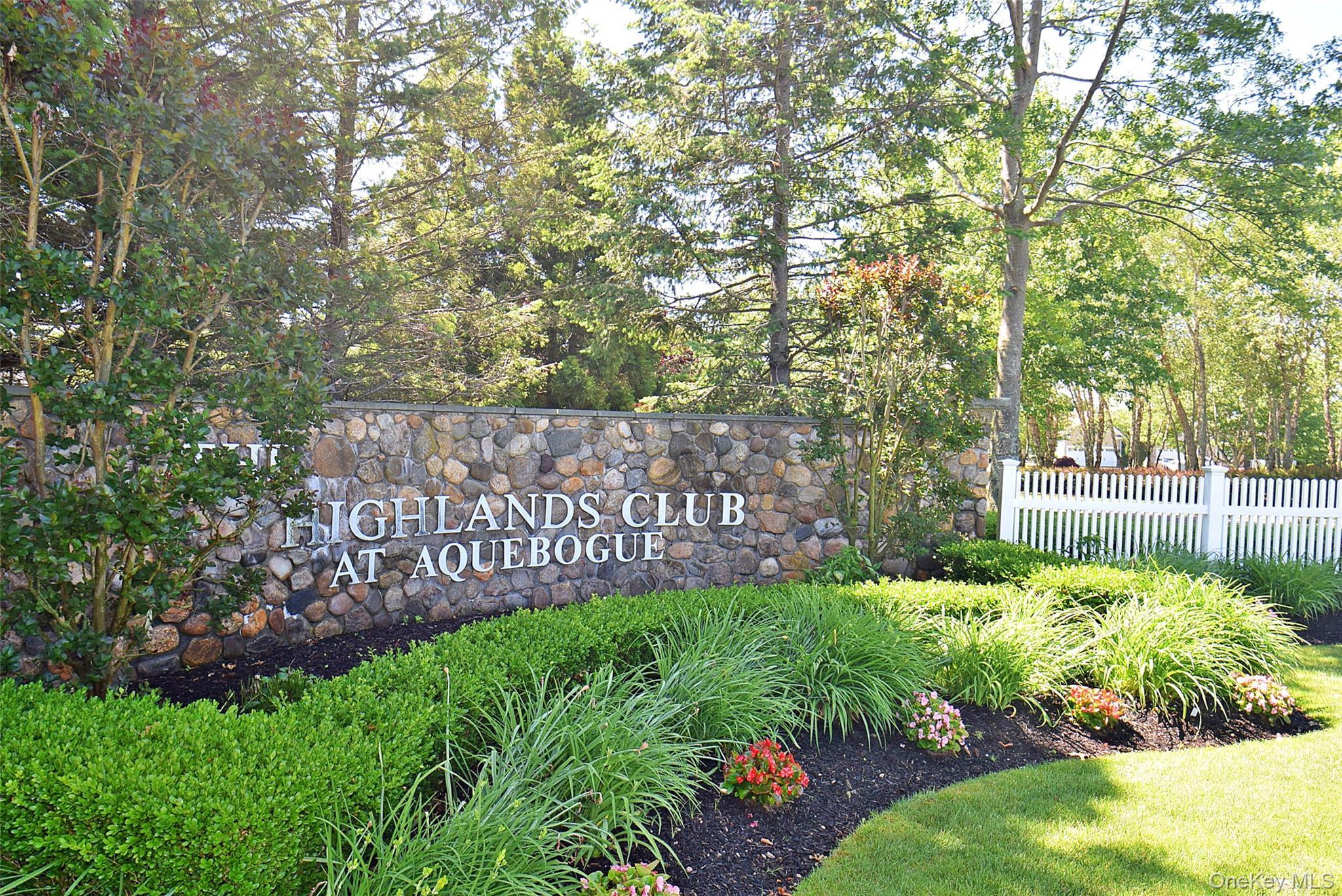 Single Family Foxglove Row  Suffolk County, NY 11901, MLS-1010096-36