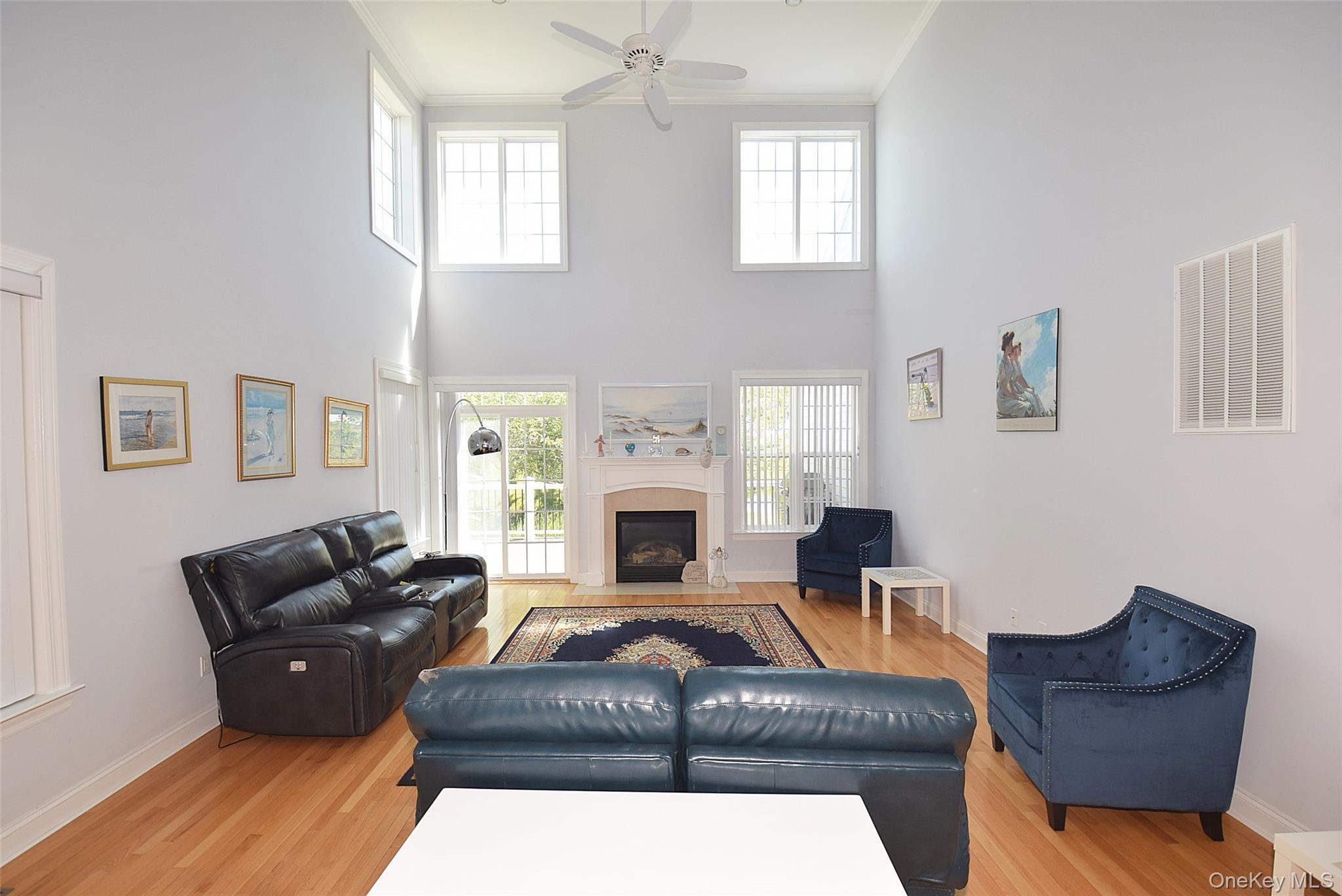 Single Family Foxglove Row  Suffolk County, NY 11901, MLS-1010096-5