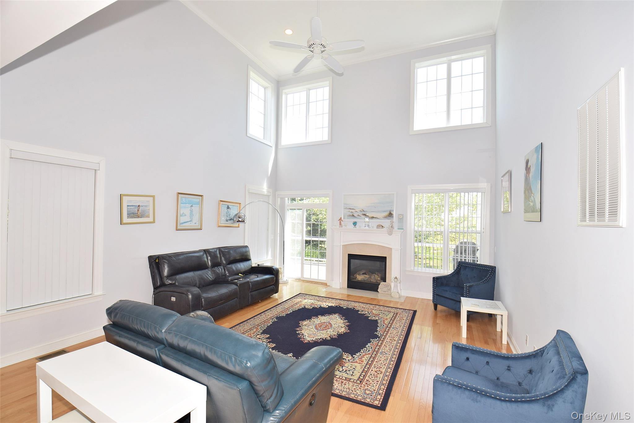 Single Family Foxglove Row  Suffolk County, NY 11901, MLS-1010096-8