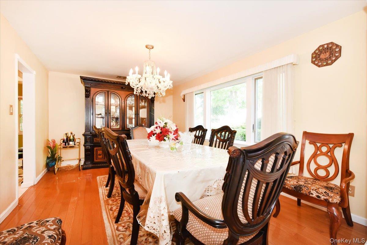 Single Family Chatham Road  Suffolk County, NY 11725, MLS-1010112-12