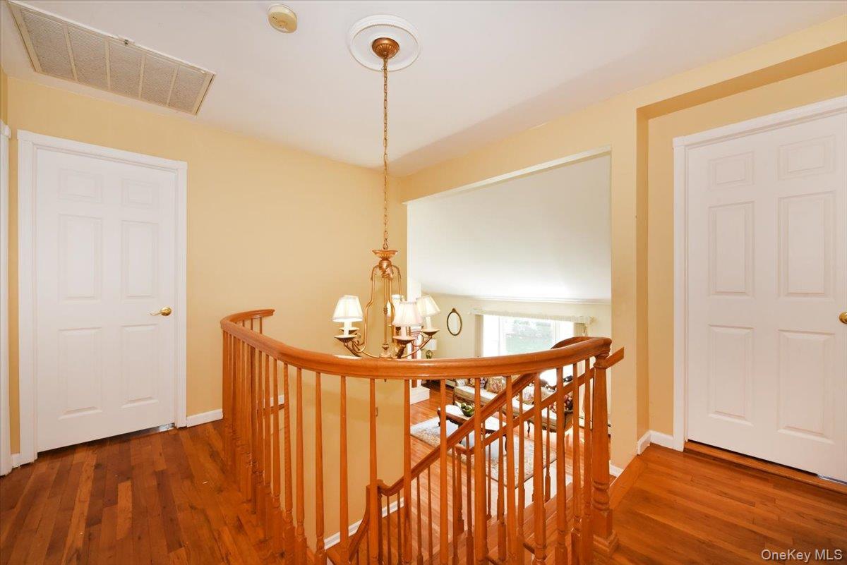 Single Family Chatham Road  Suffolk County, NY 11725, MLS-1010112-20