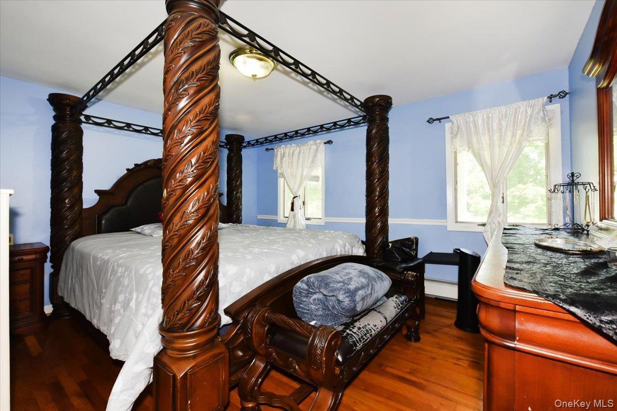 Single Family Chatham Road  Suffolk County, NY 11725, MLS-1010112-24