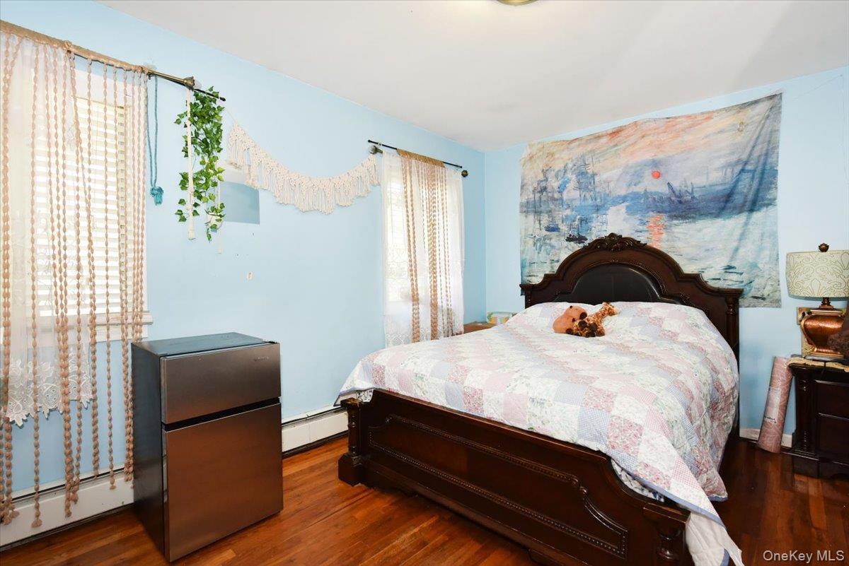 Single Family Chatham Road  Suffolk County, NY 11725, MLS-1010112-26