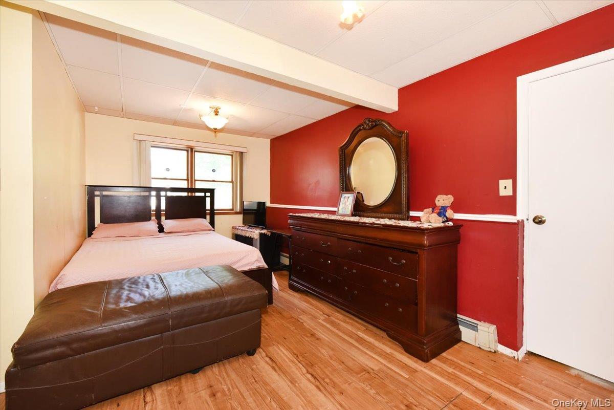 Single Family Chatham Road  Suffolk County, NY 11725, MLS-1010112-29