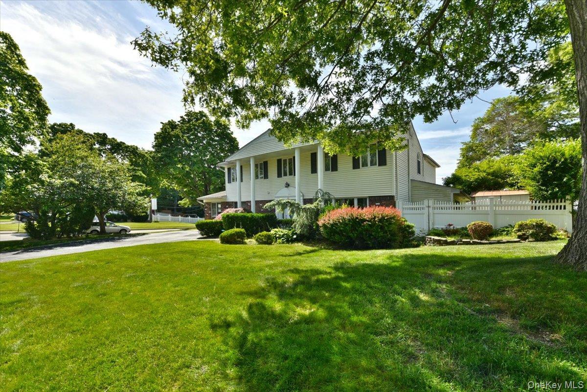 Single Family Chatham Road  Suffolk County, NY 11725, MLS-1010112-3