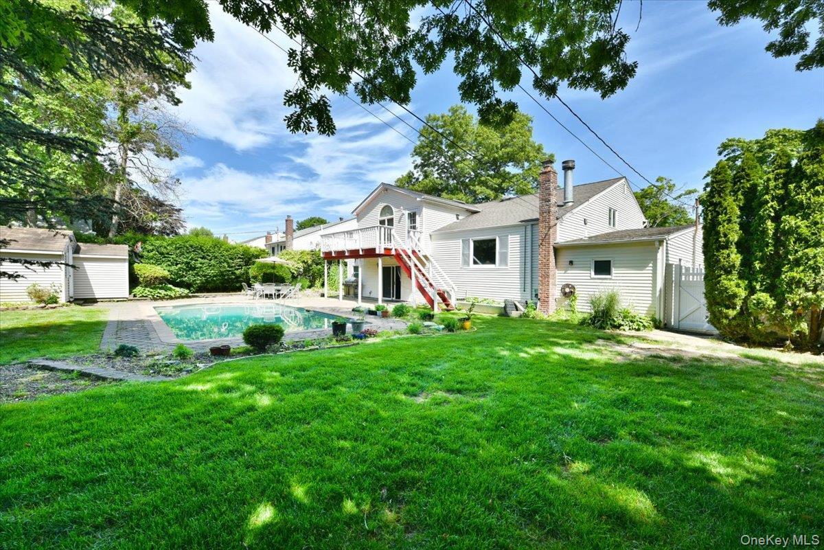 Single Family Chatham Road  Suffolk County, NY 11725, MLS-1010112-36