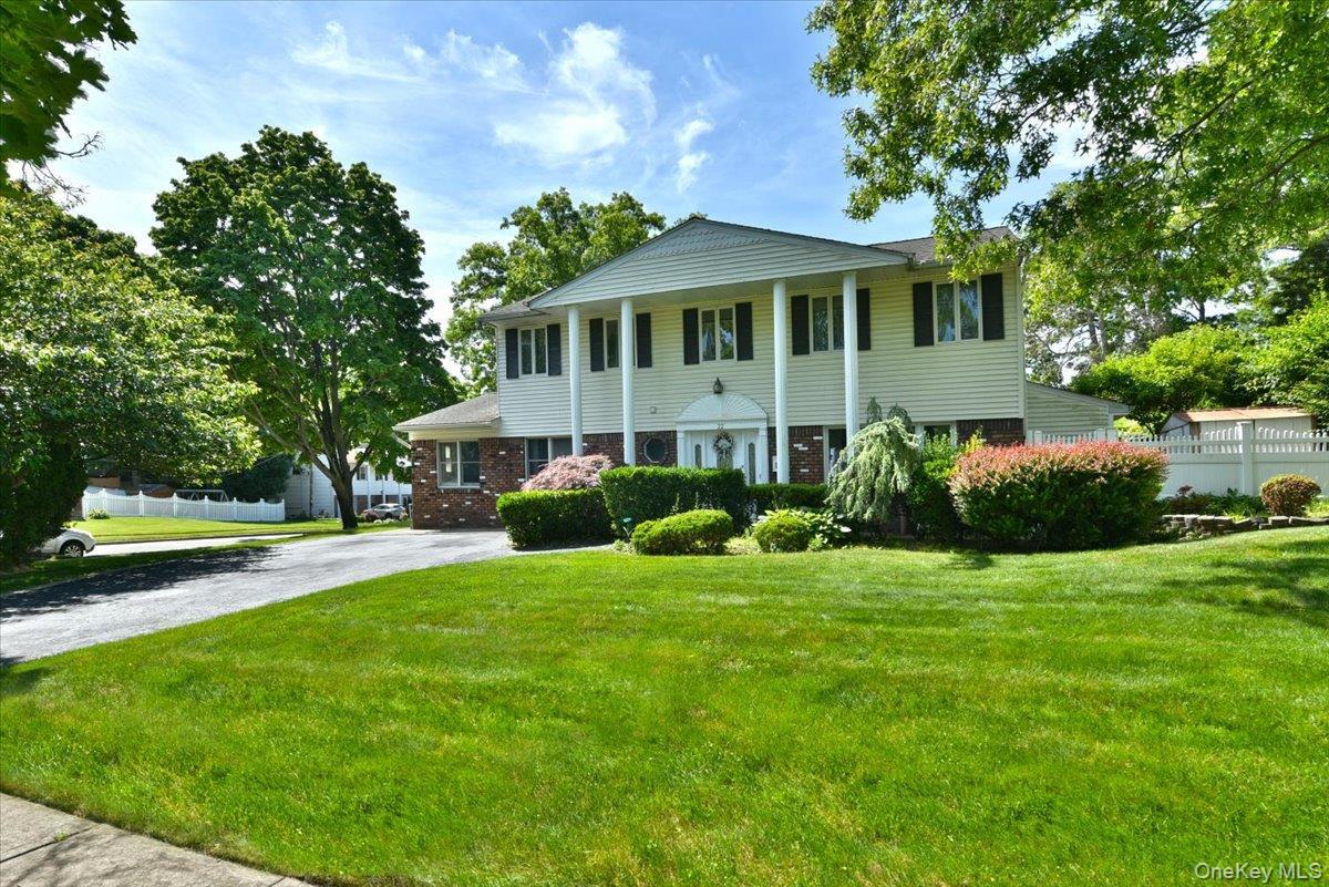 Single Family Chatham Road  Suffolk County, NY 11725, MLS-1010112-4