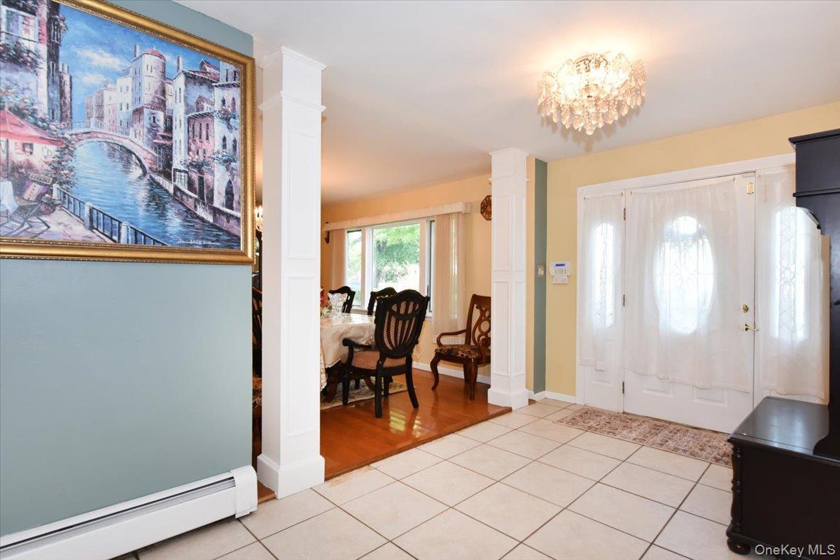 Single Family Chatham Road  Suffolk County, NY 11725, MLS-1010112-6