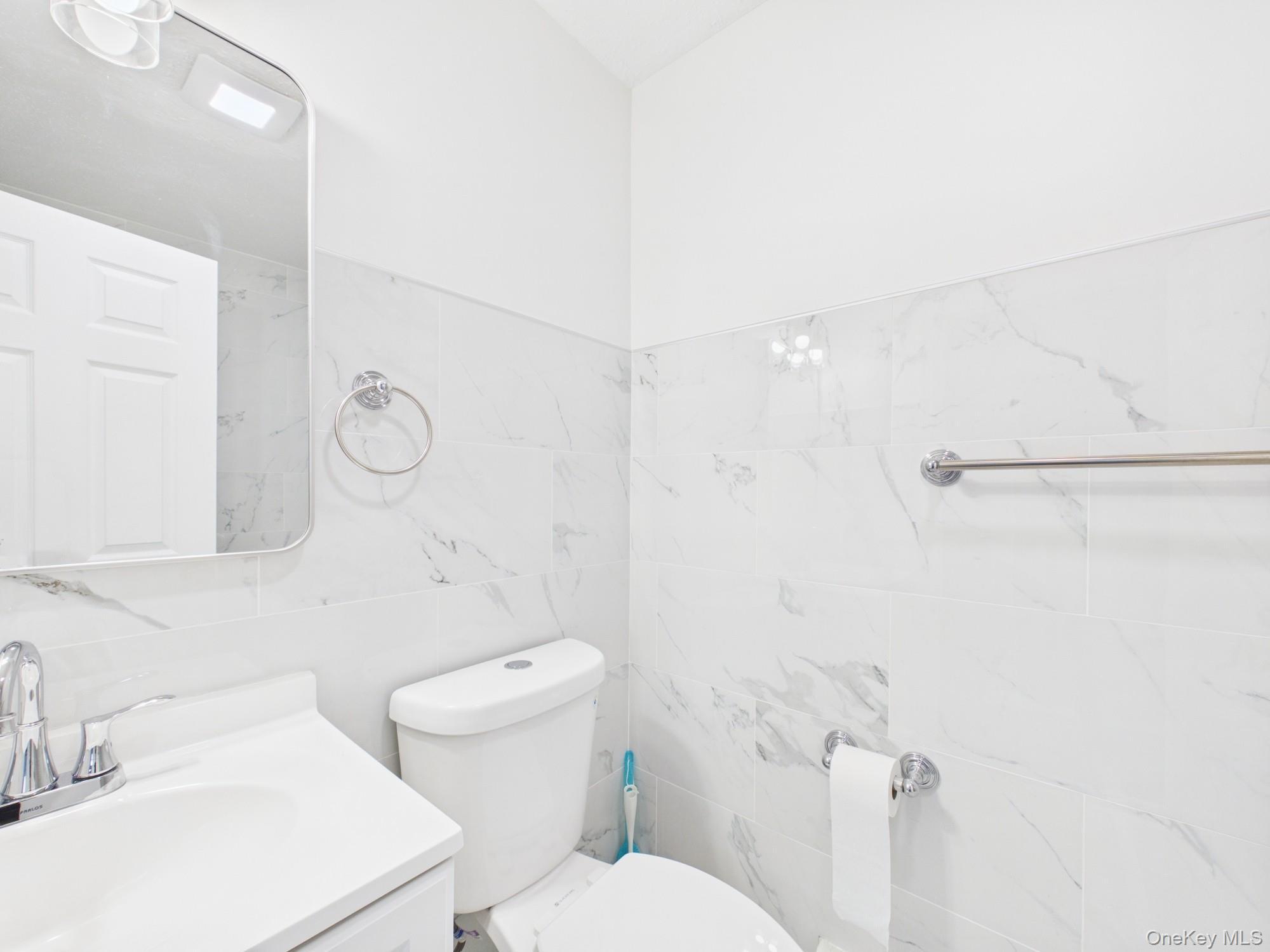 Single Family Vyse Avenue Bronx, NY 10459, MLS-1010129-14