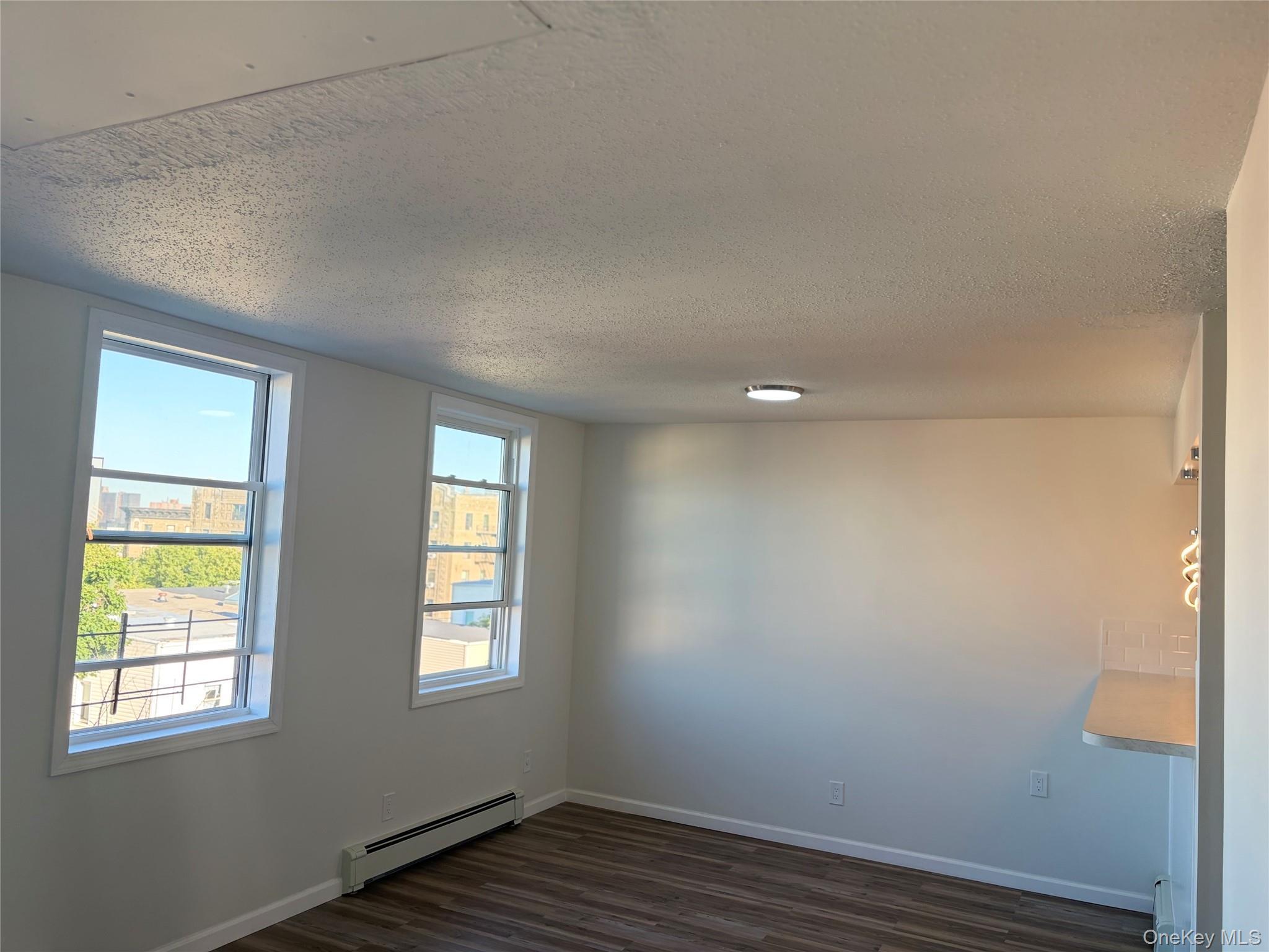 Single Family Vyse Bronx, NY 10459, MLS-1010129-2