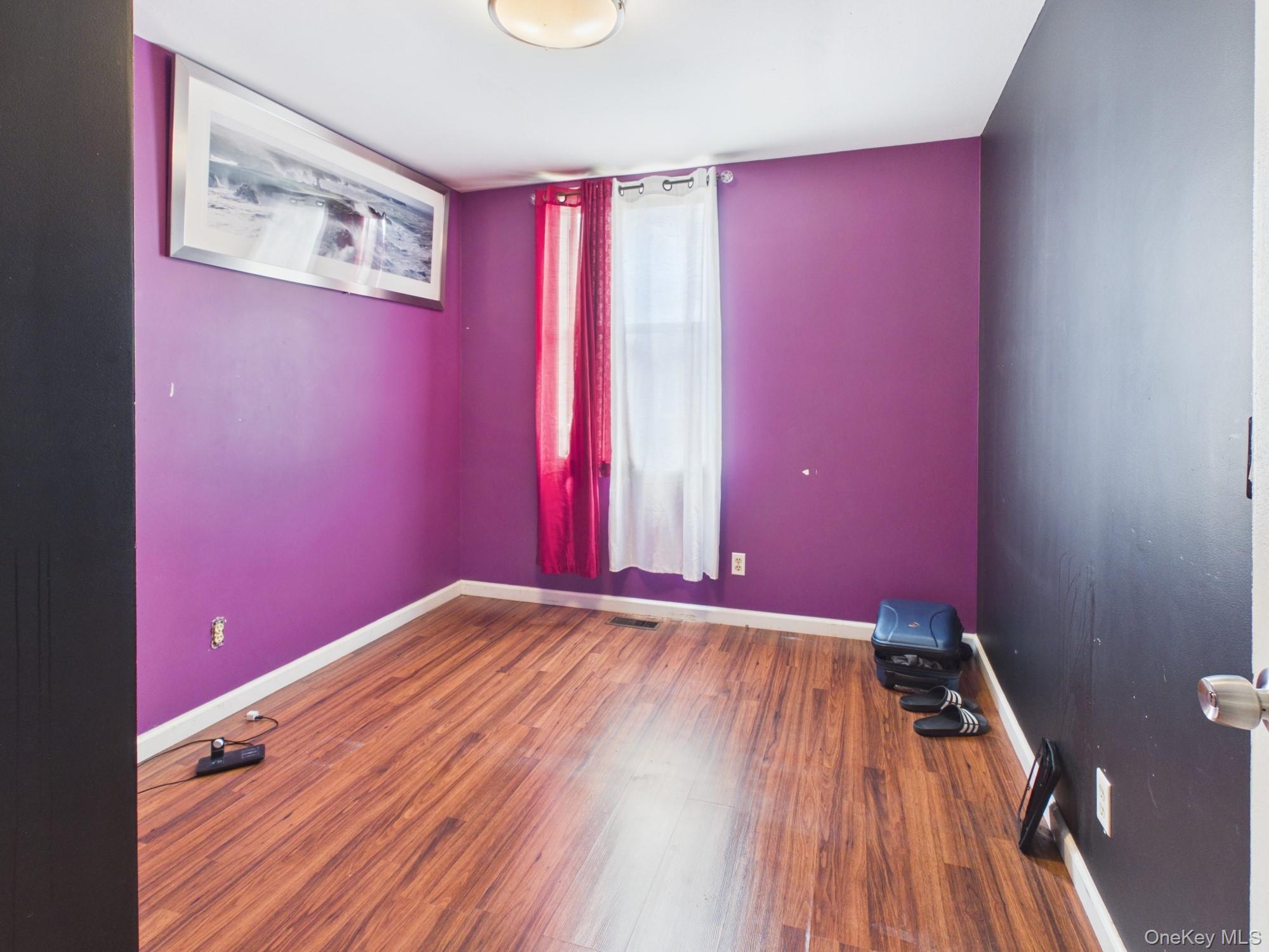Single Family Vyse Avenue Bronx, NY 10459, MLS-1010129-21