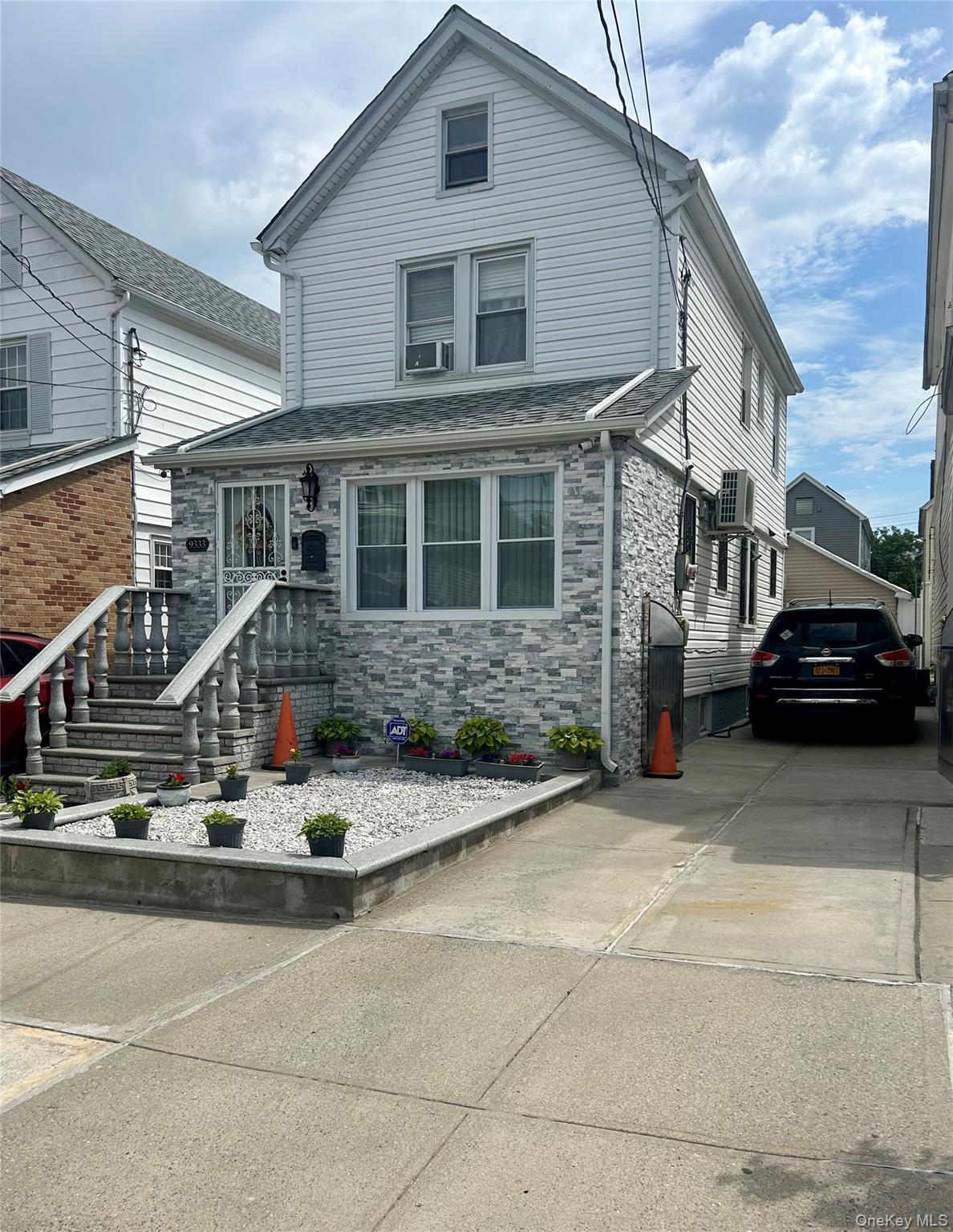Single Family 212th Queens, NY 11428, MLS-1010154-2