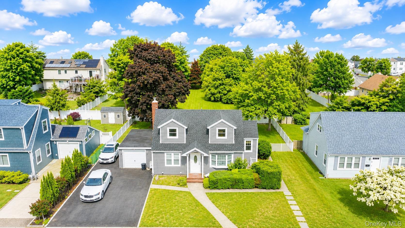 Single Family Twinlawns Avenue  Nassau County, NY 11801, MLS-1010157-4
