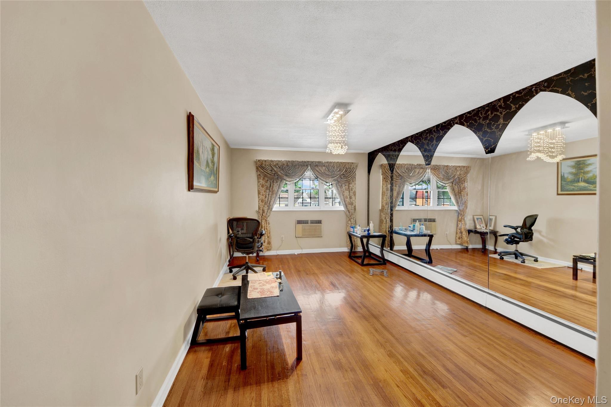 Single Family Turneur  Bronx, NY 10473, MLS-1010191-10
