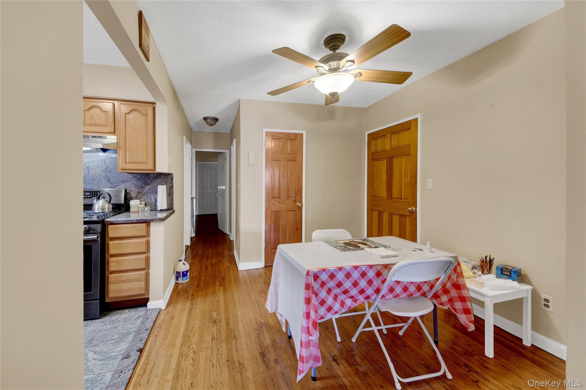 Single Family Turneur  Bronx, NY 10473, MLS-1010191-9