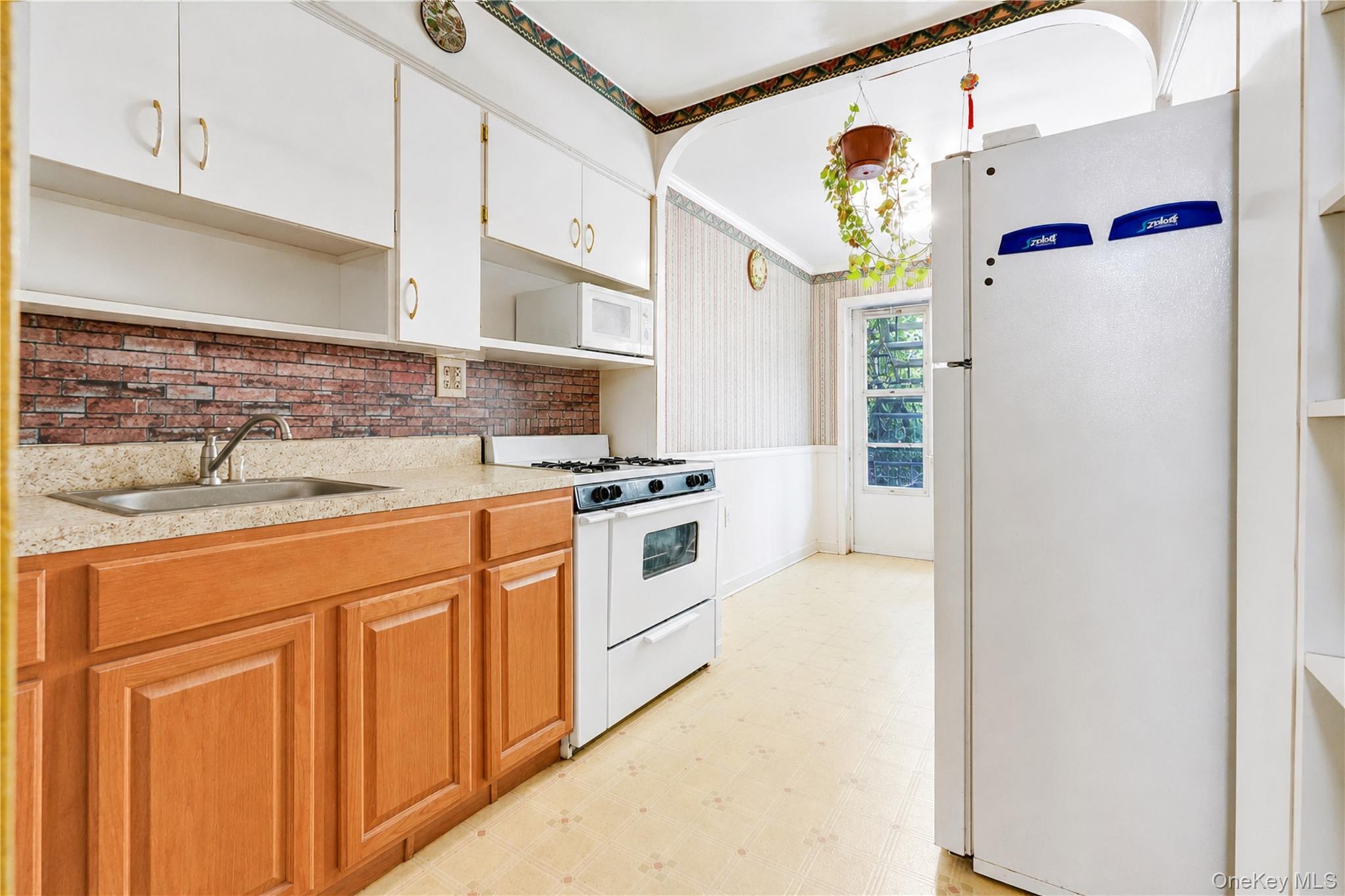 Single Family Selfridge Street Queens, NY 11375, MLS-1010196-7