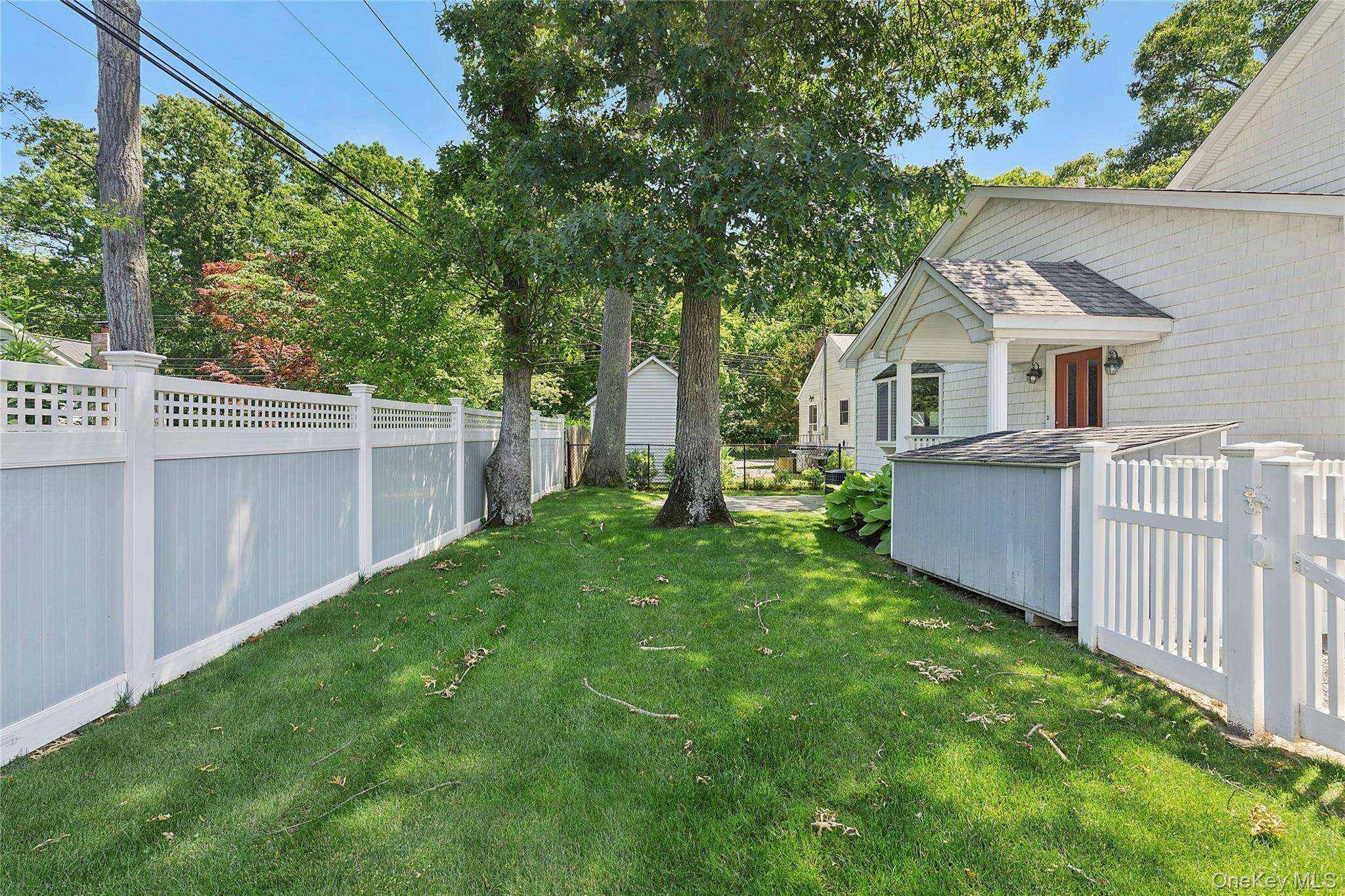 Single Family Breezy Point Road Suffolk County, NY 11792, MLS-1010219-16