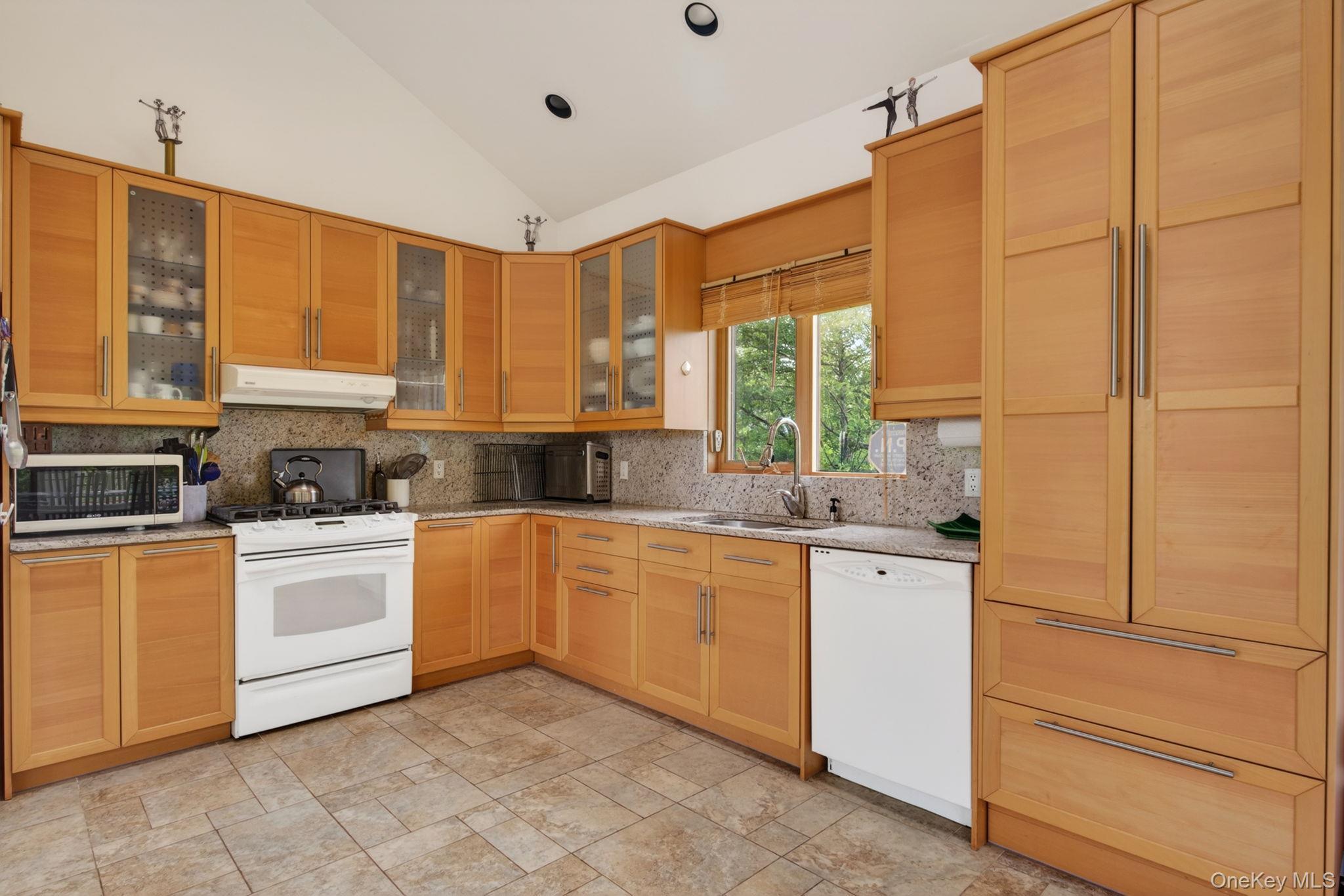 Single Family N Pond Drive  Sullivan County, NY 12768, MLS-1010224-9