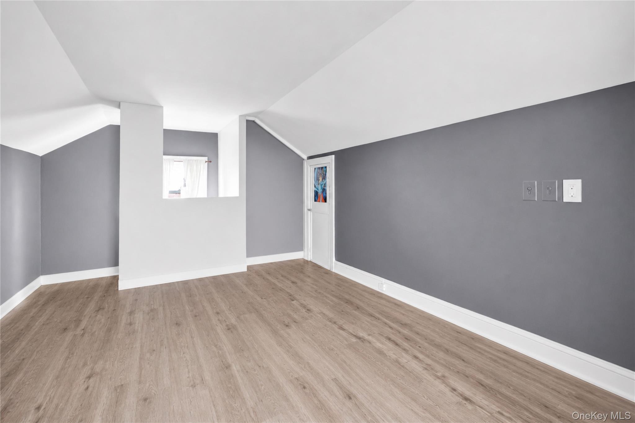Single Family 156th Queens, NY 11367, MLS-1010232-22