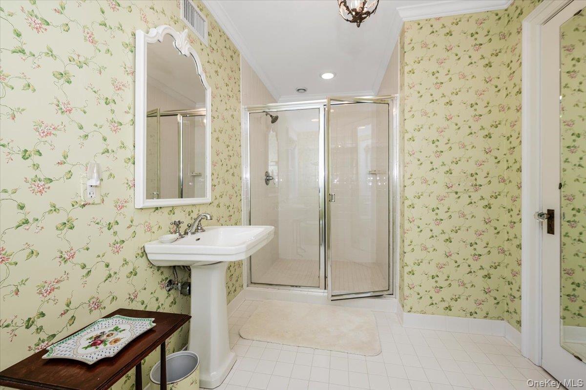 Single Family Asharoken Avenue  Suffolk County, NY 11768, MLS-1010249-20