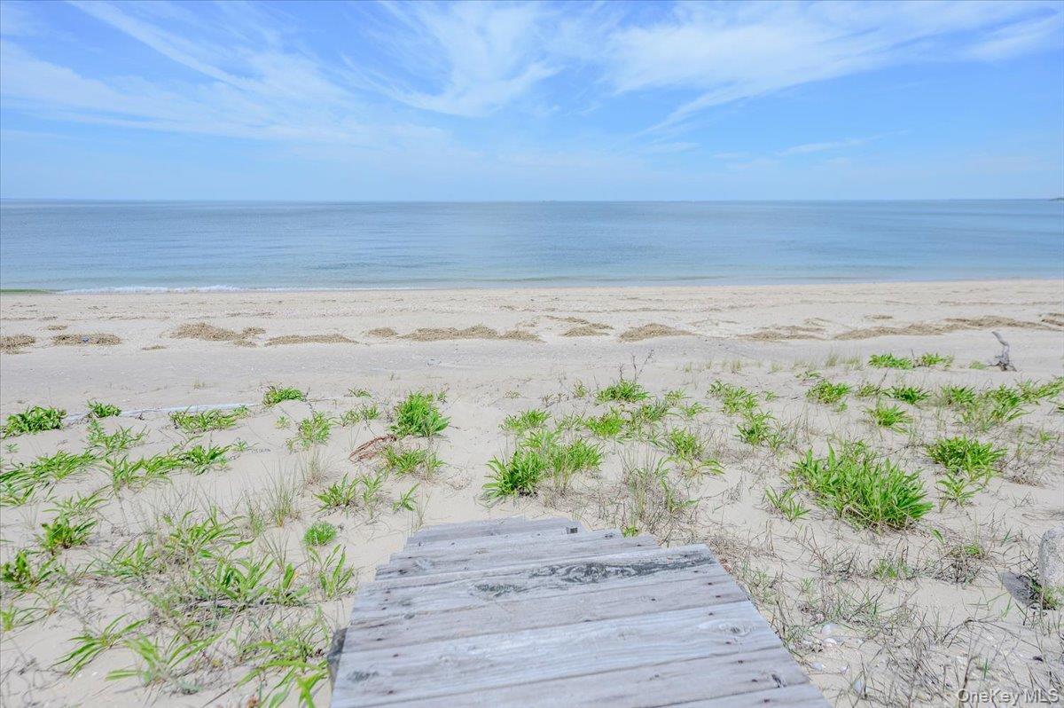 Single Family Asharoken Avenue  Suffolk County, NY 11768, MLS-1010249-35