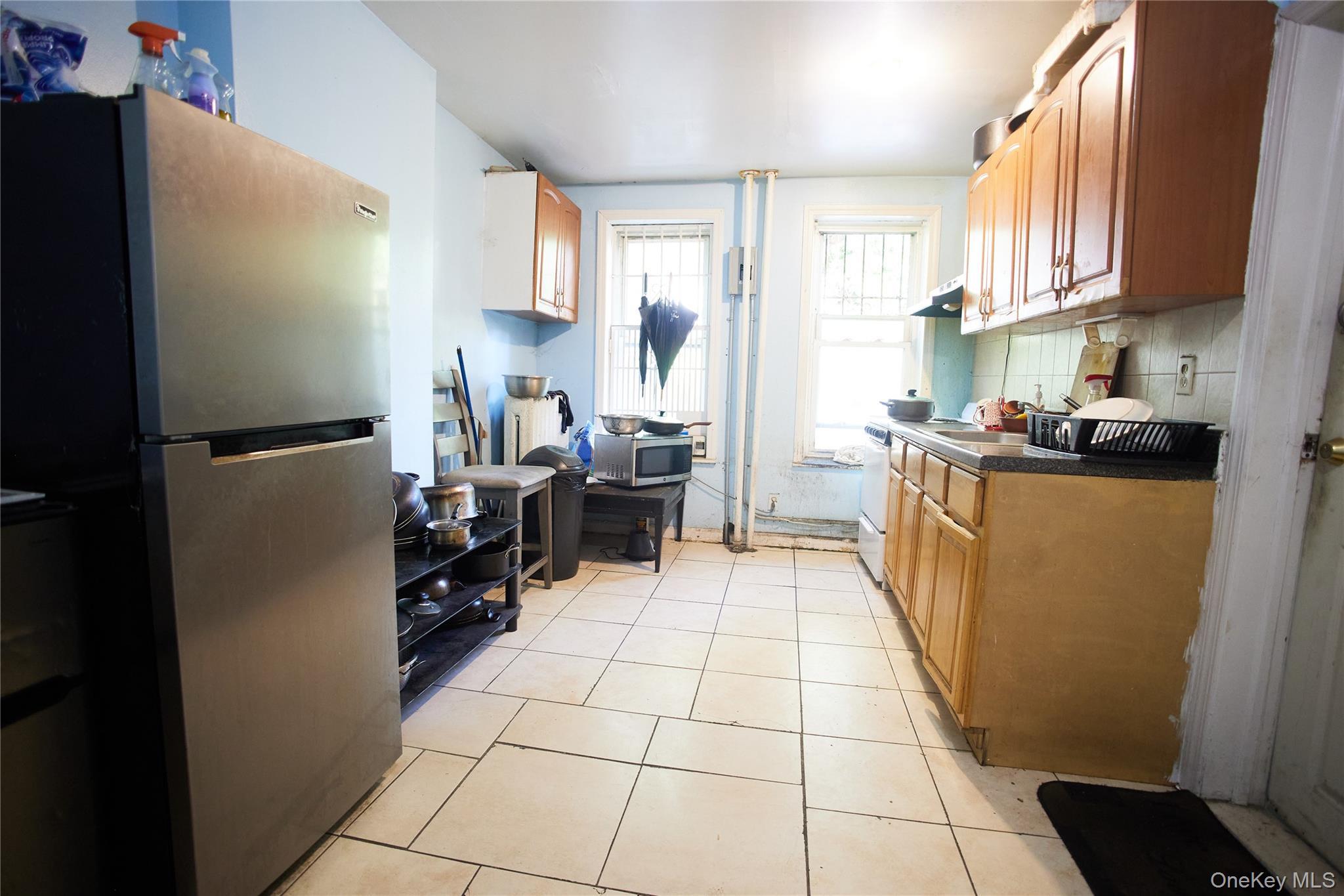 Single Family Crescent Brooklyn, NY 11208, MLS-1010263-27