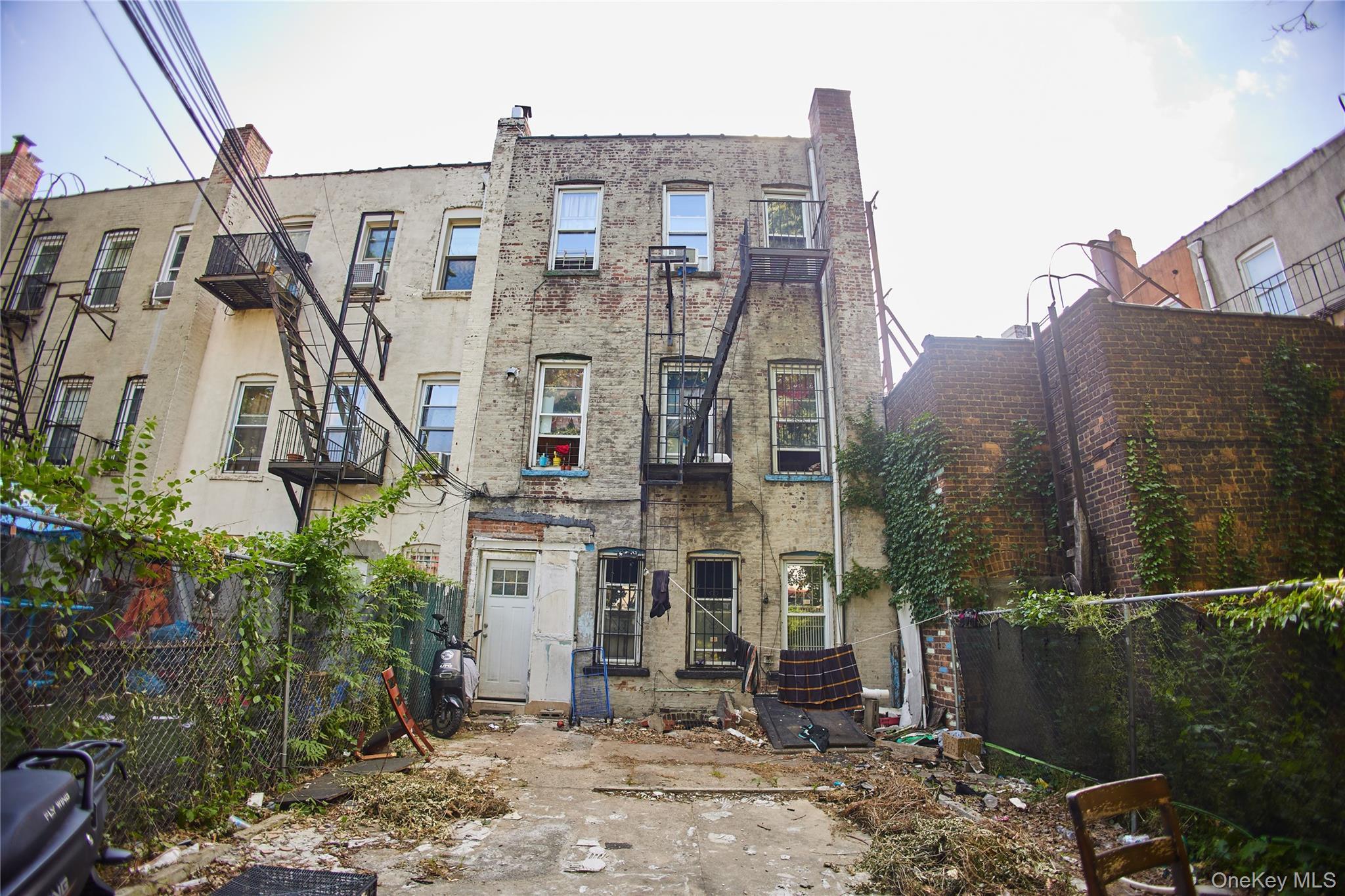 Single Family Crescent Brooklyn, NY 11208, MLS-1010263-32
