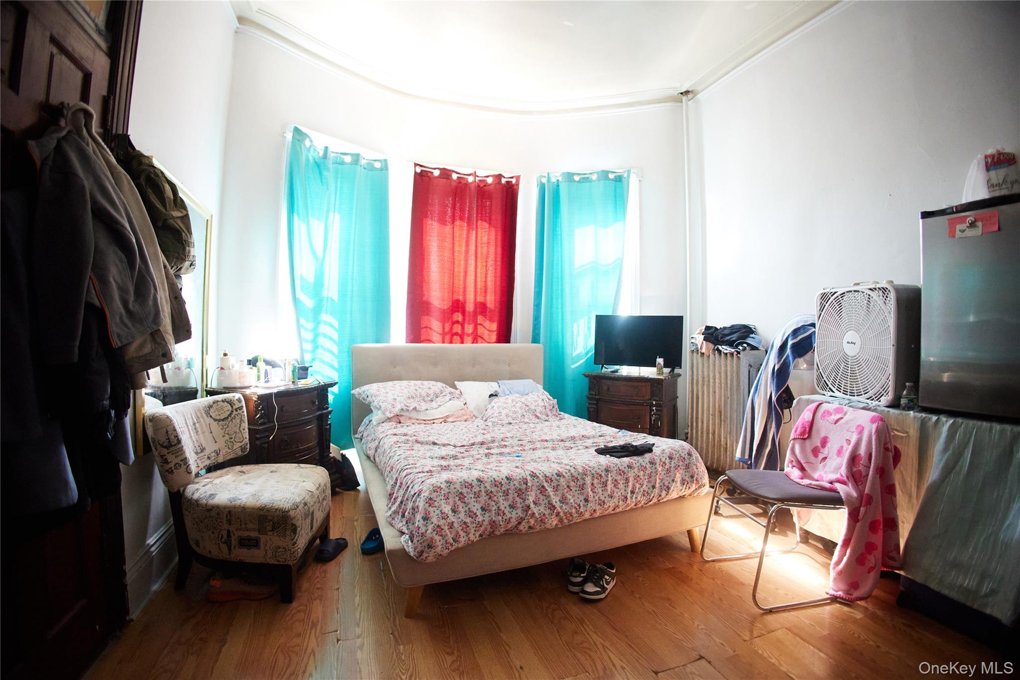Single Family Crescent Brooklyn, NY 11208, MLS-1010263-6