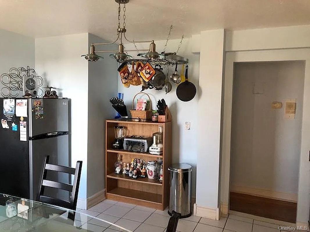 Coop Voorhies Avenue Brooklyn, NY 11235, MLS-1010295-2