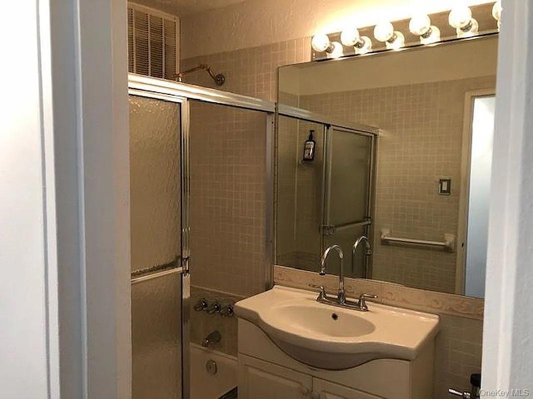 Coop Voorhies Avenue Brooklyn, NY 11235, MLS-1010295-5