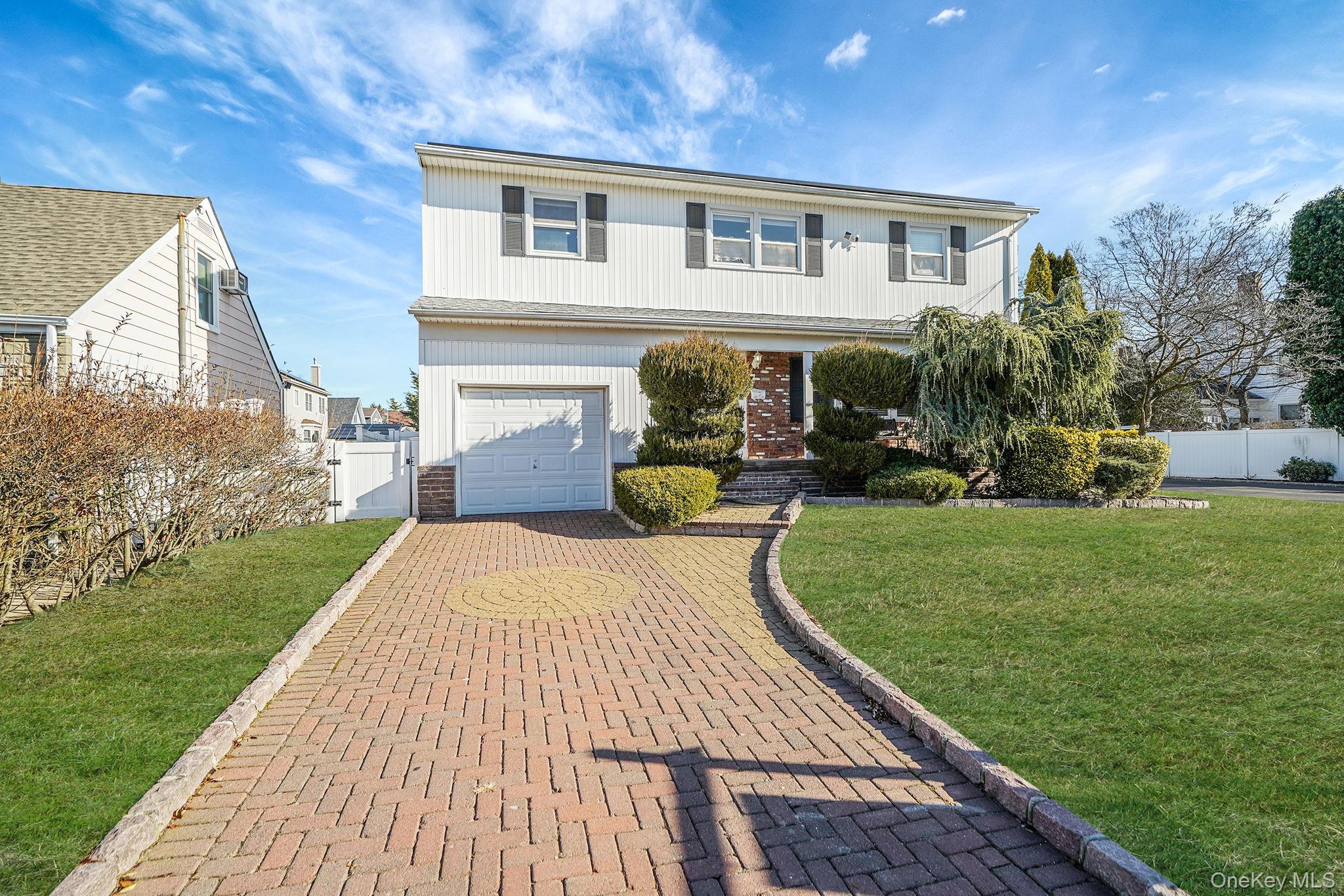 Single Family Babylon Turnpike  Nassau County, NY 11566, MLS-1010305-2