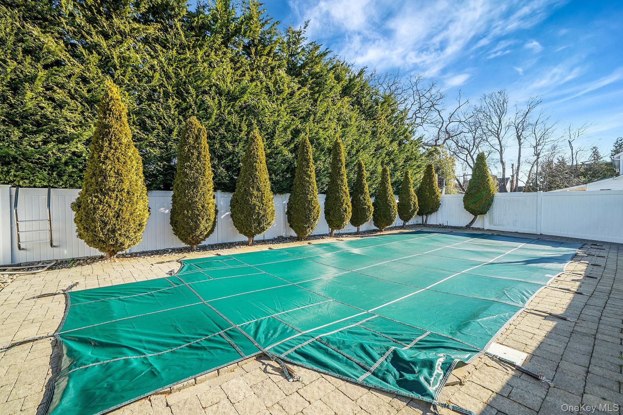 Single Family Babylon Turnpike  Nassau County, NY 11566, MLS-1010305-20