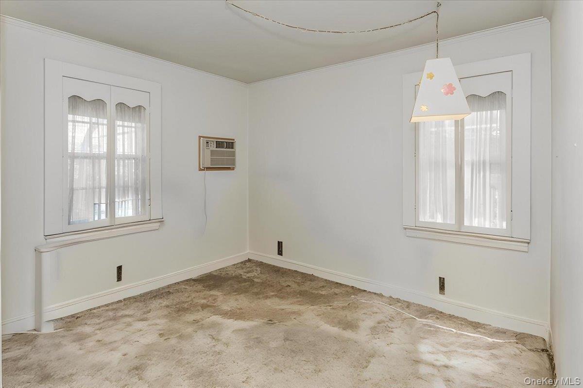 Single Family 83rd Queens, NY 11004, MLS-1010328-22