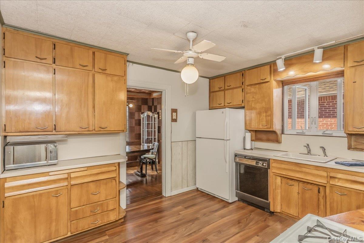 Single Family 83rd Queens, NY 11004, MLS-1010328-7