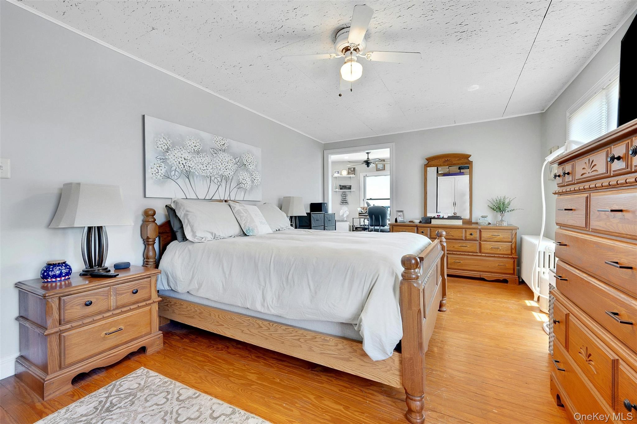 Single Family Dare Place Bronx, NY 10465, MLS-1010357-20