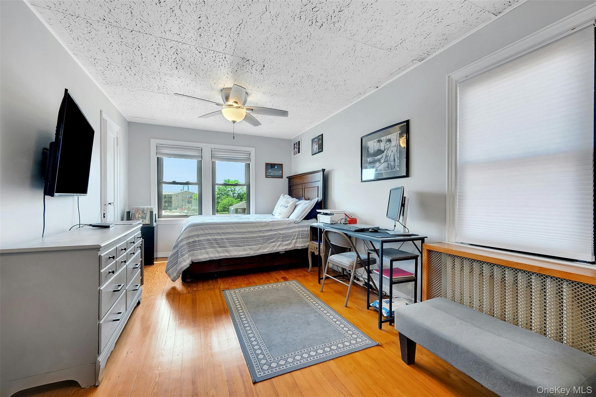 Single Family Dare Place Bronx, NY 10465, MLS-1010357-25