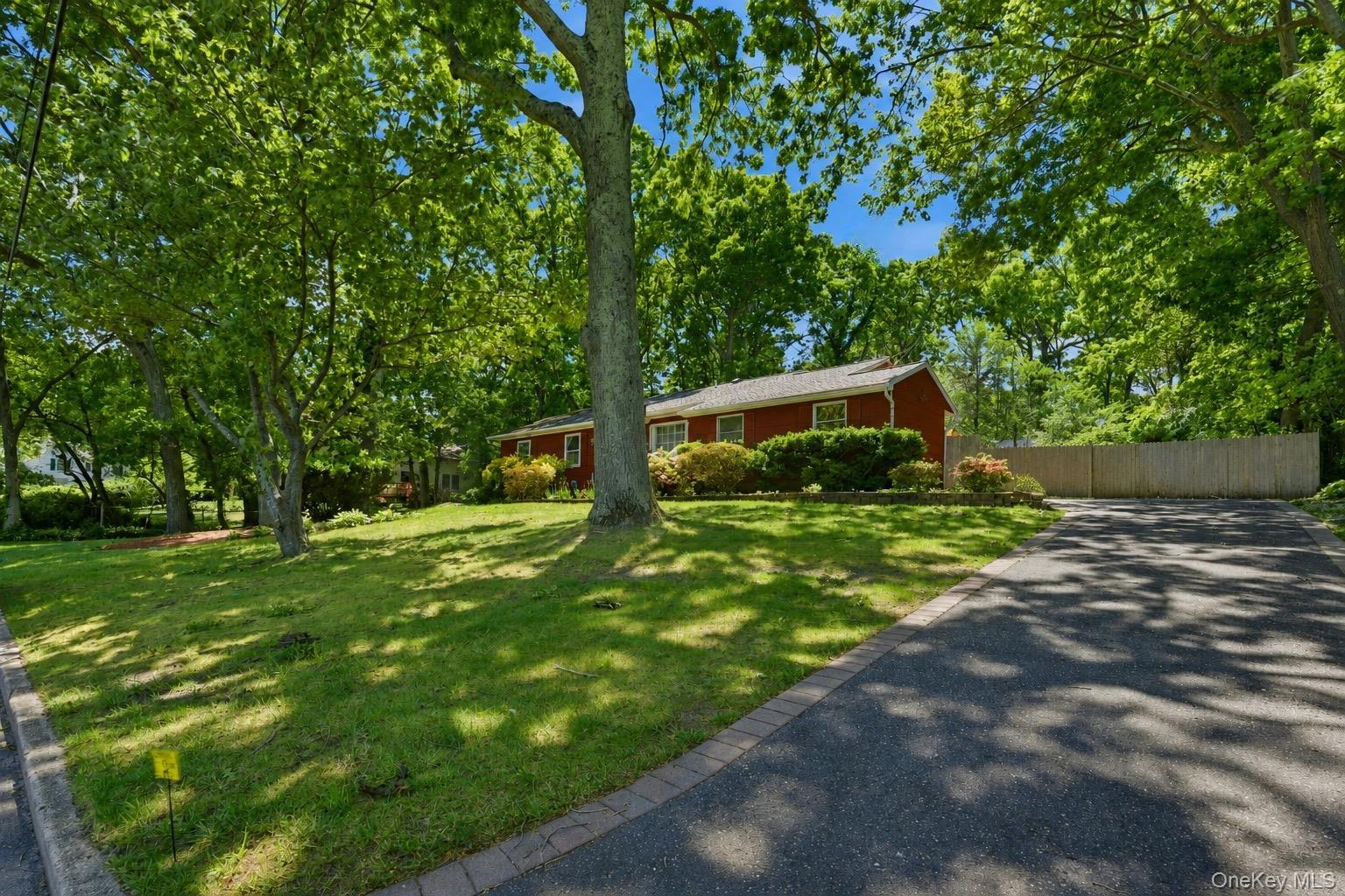Single Family Valley Street Suffolk County, NY 11779, MLS-1010375-2