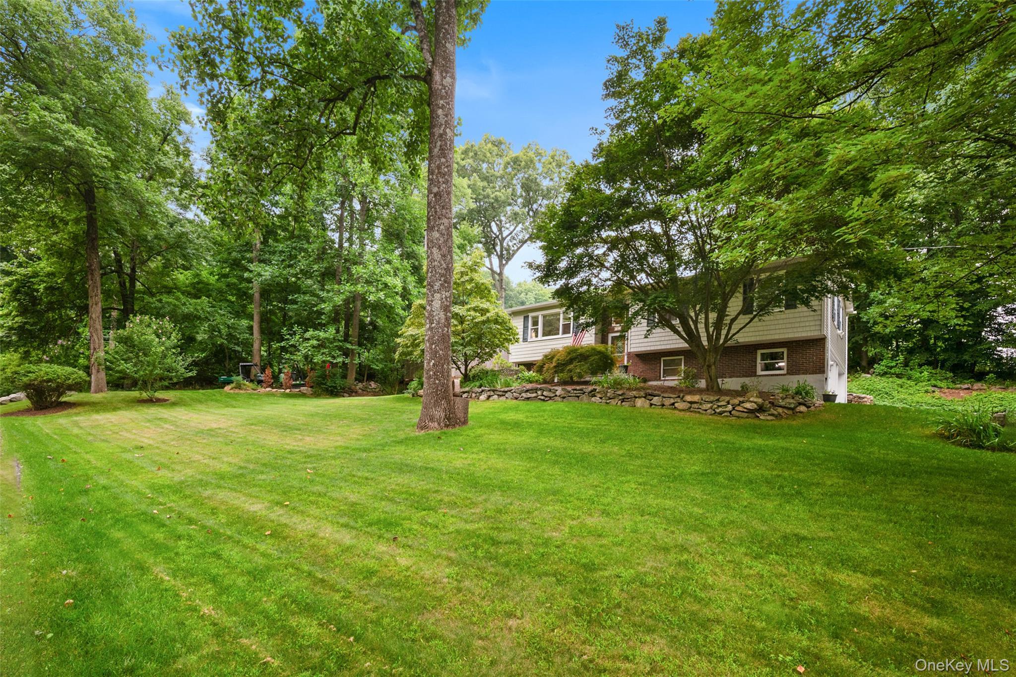 Single Family Silleck Boulevard Putnam County, NY 10579, MLS-1010378-22