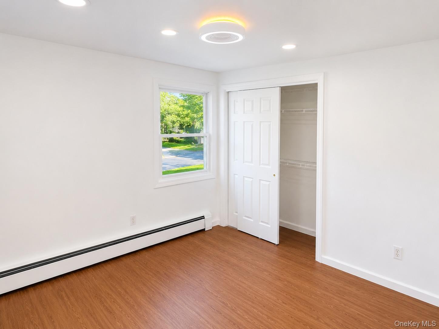 Single Family Wedgewood Drive Suffolk County, NY 11727, MLS-1010462-14