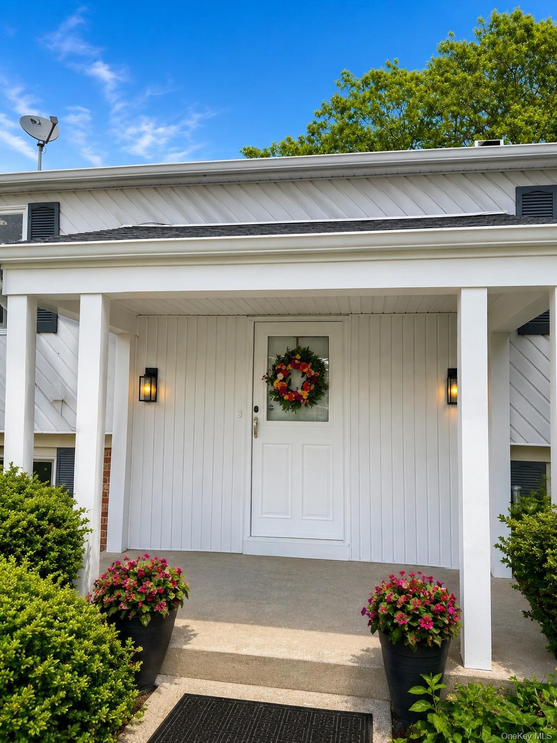 Single Family Wedgewood Drive Suffolk County, NY 11727, MLS-1010462-4