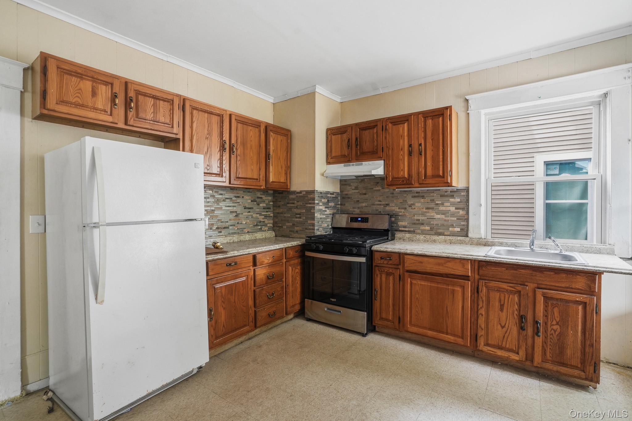 Single Family N Clinton Street  Dutchess County, NY 12601, MLS-1010463-12