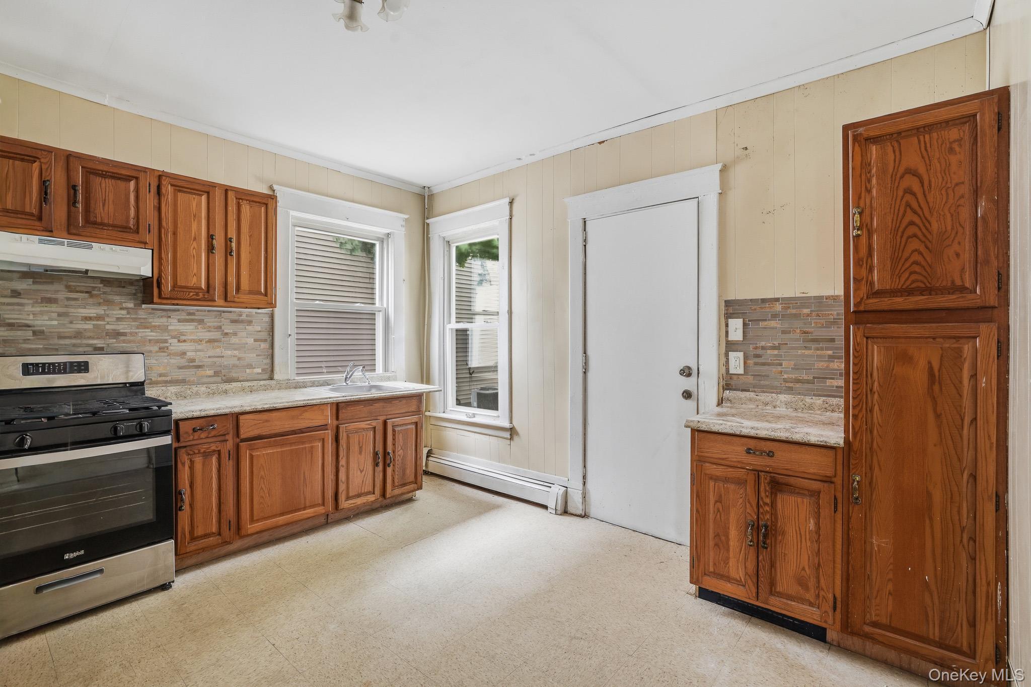 Single Family N Clinton Street  Dutchess County, NY 12601, MLS-1010463-13