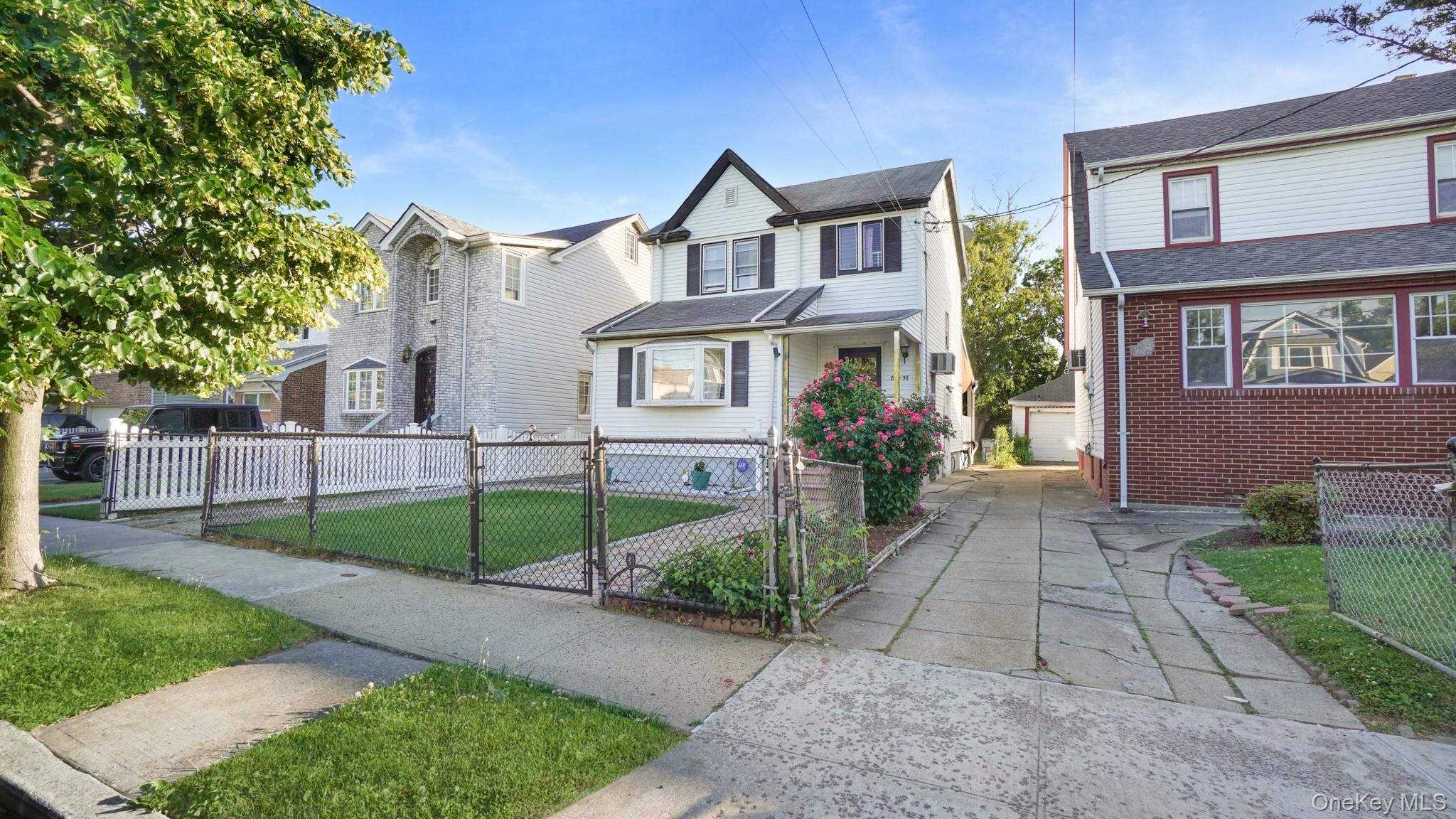 Single Family 218th Queens, NY 11427, MLS-1010499-15