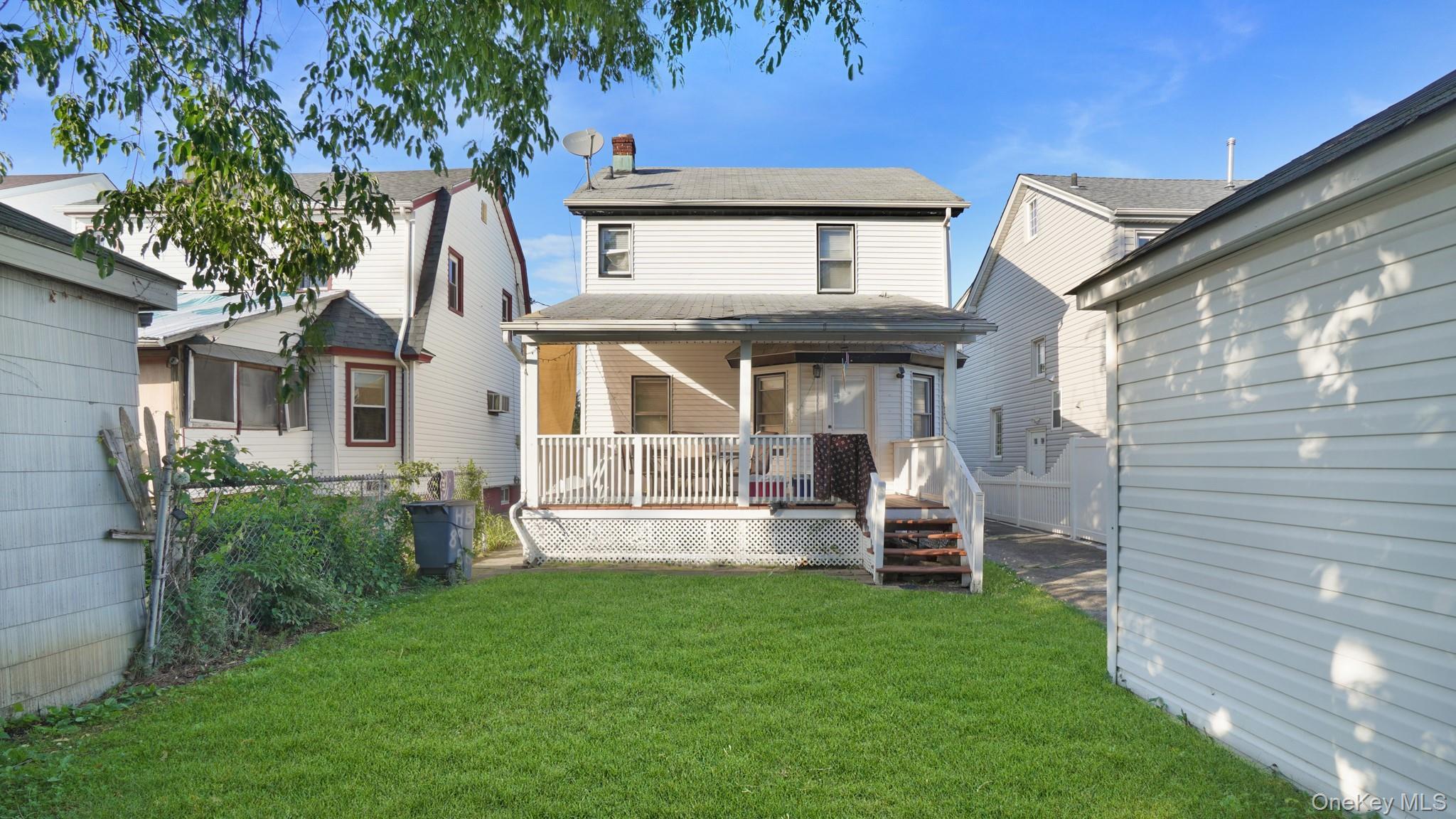 Single Family 218th Queens, NY 11427, MLS-1010499-16