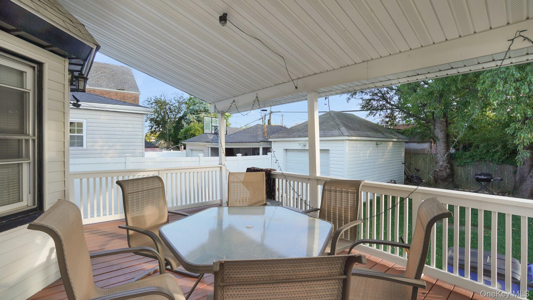 Single Family 218th Queens, NY 11427, MLS-1010499-18