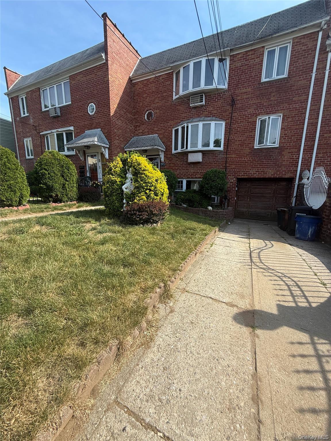 Single Family Desarc Road Queens, NY 11417, MLS-1010510-2